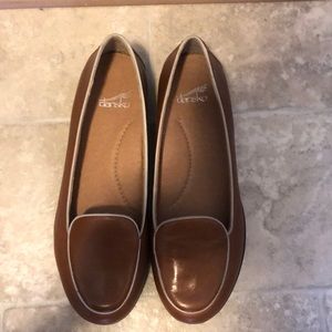 Dansko flats